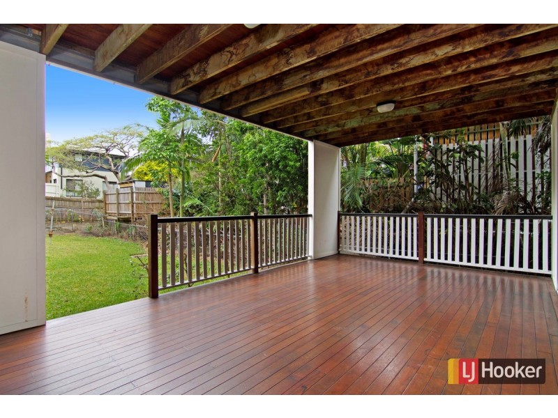 26 Devoy Street, Ashgrove QLD 4060