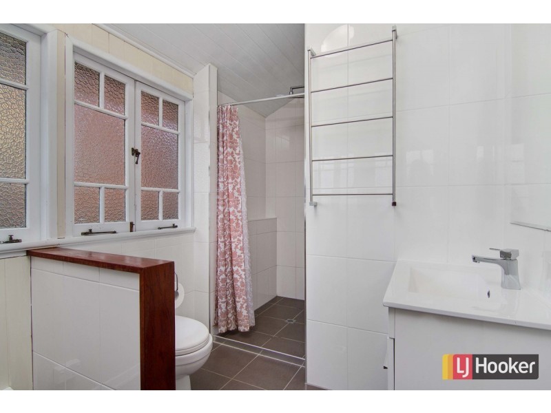 26 Devoy Street, Ashgrove QLD 4060