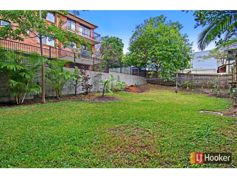 26 Devoy Street, Ashgrove QLD 4060