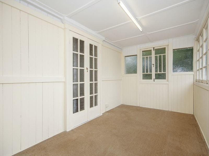 108 Fairfield Road, Fairfield QLD 4103