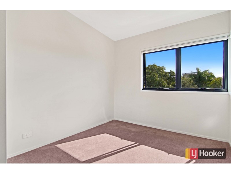 8/2 Garden Terrace, Newmarket QLD 4051