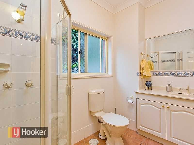 25 Colorado Avenue, Bardon QLD 4065