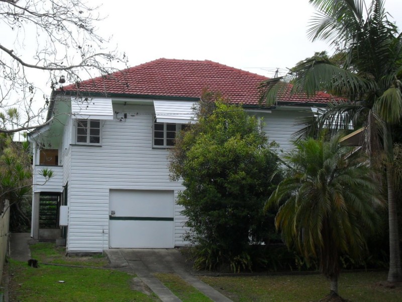 23 Bardon Esplanade, Bardon QLD 4065