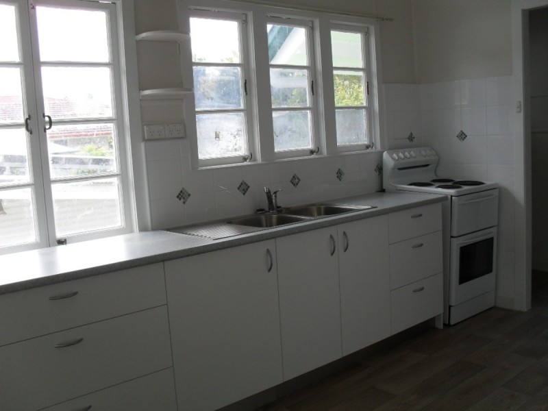 23 Bardon Esplanade, Bardon QLD 4065