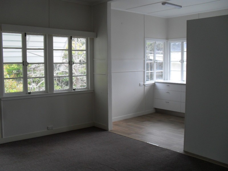 23 Bardon Esplanade, Bardon QLD 4065