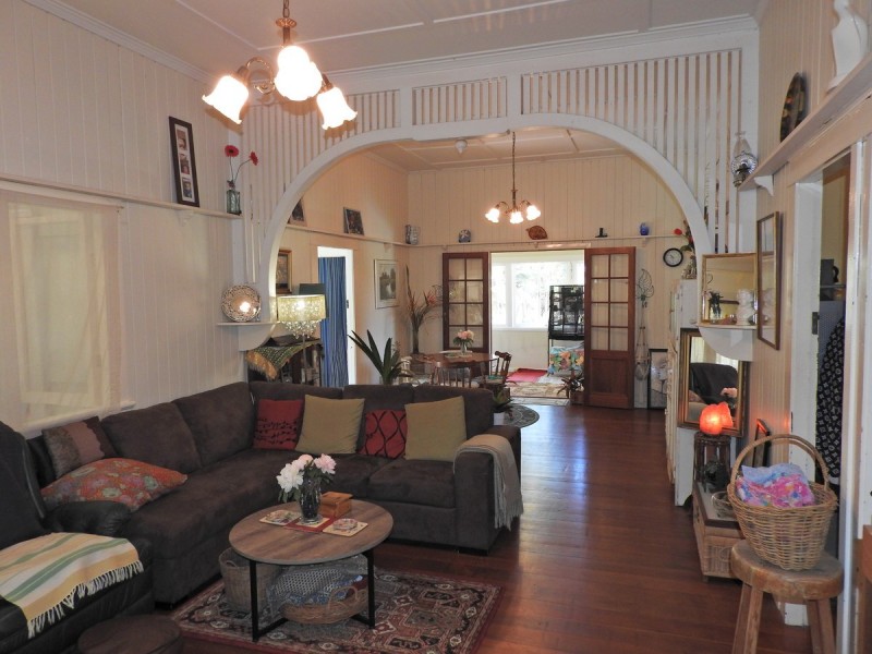 384 Waterworks Road, Ashgrove QLD 4060