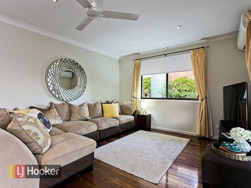 26 Cloghan Street, The Gap QLD 4061