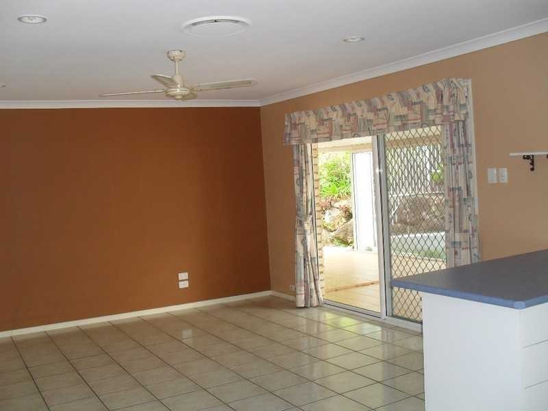 7 Myrtle Place, Albany Creek QLD 4035