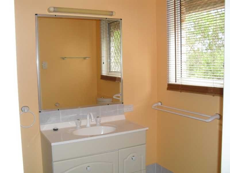 7 Myrtle Place, Albany Creek QLD 4035