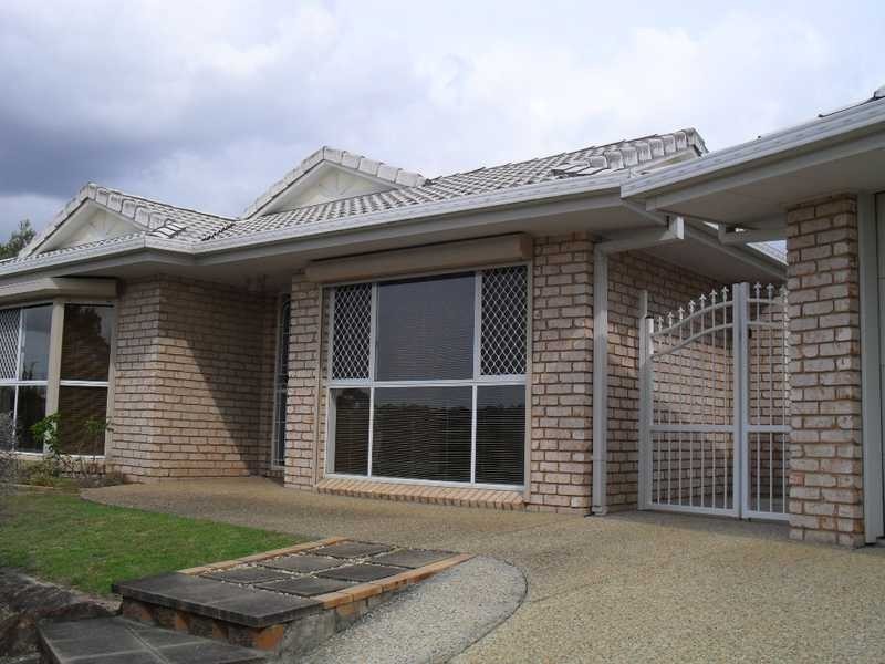 7 Myrtle Place, Albany Creek QLD 4035