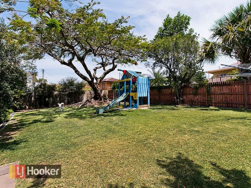 32 Parkview Street, Mitchelton QLD 4053