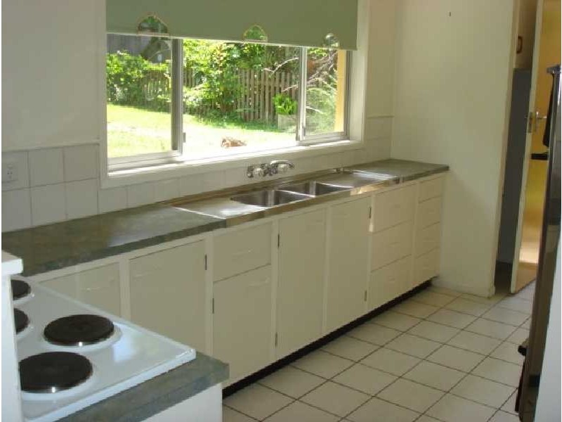 6 Paraka Street, The Gap QLD 4061