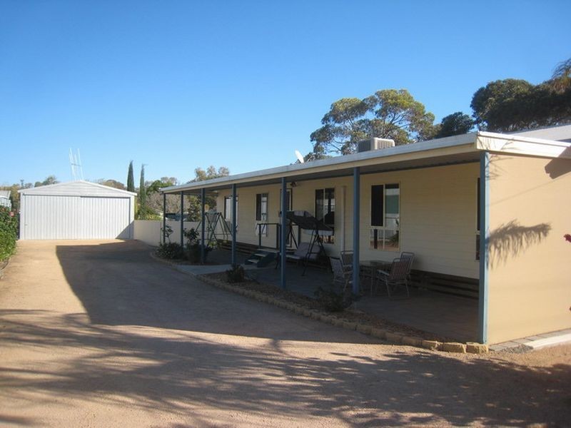 17 First Street, Napperby SA 5540