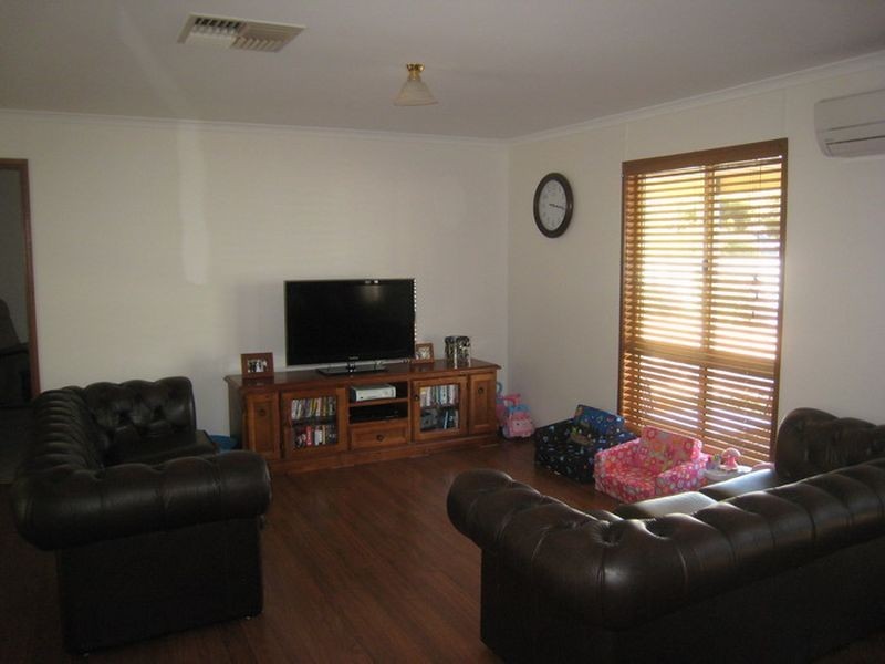 17 First Street, Napperby SA 5540