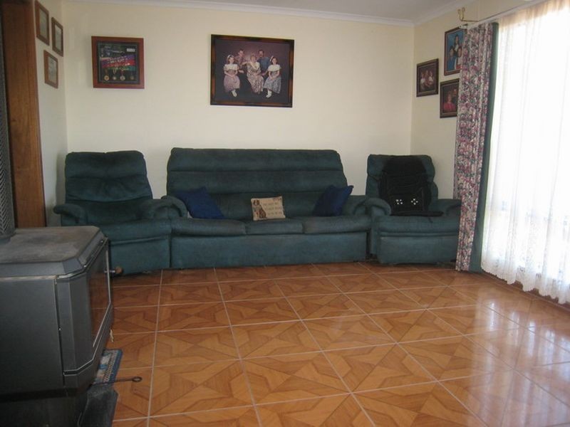 70 Park Terrace, Gladstone SA 5473