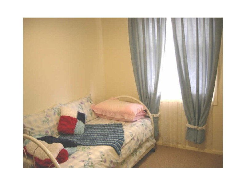 4 Gadd Avenue, Crystal Brook SA 5523