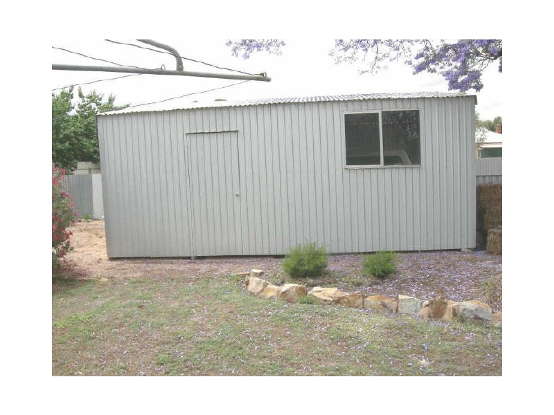 4 Gadd Avenue, Crystal Brook SA 5523