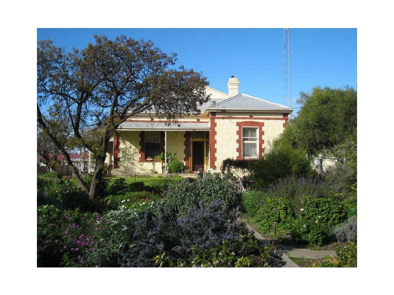 14 West Terrace, Port Broughton SA 5522