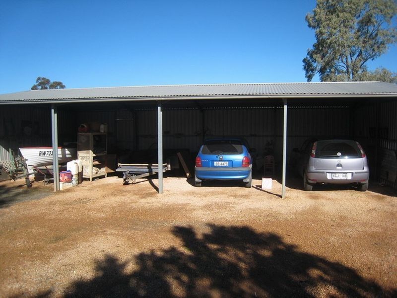 70 Park Terrace, Gladstone SA 5473