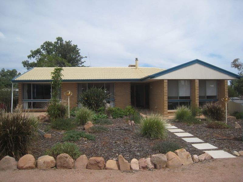 29 First Street, Napperby SA 5540