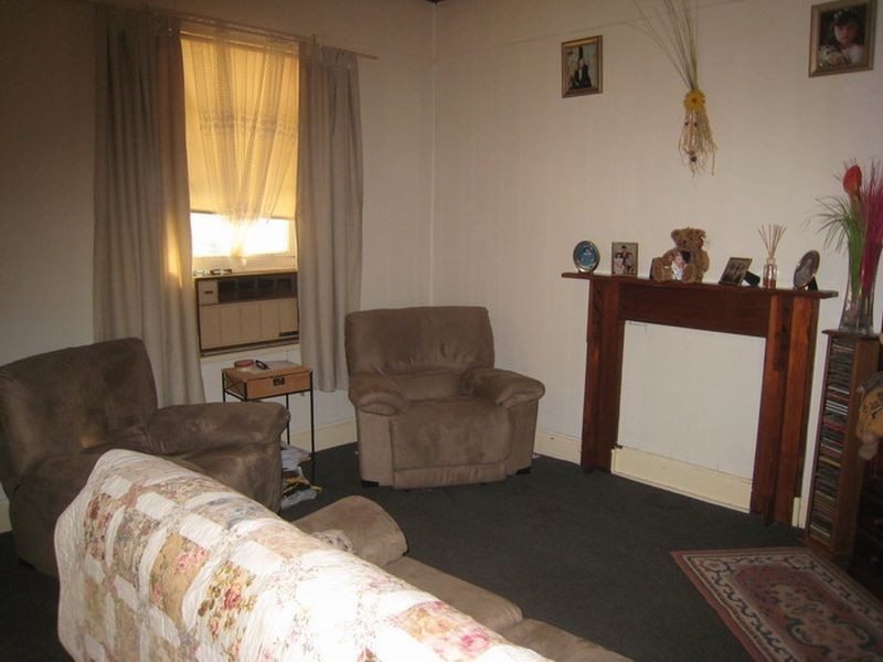 13 Eyre Road, Crystal Brook SA 5523