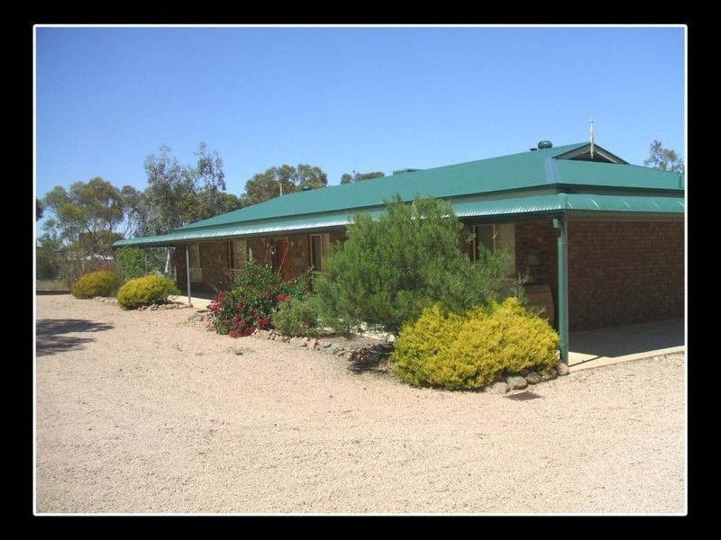 22 Bain Avenue, Napperby SA 5540