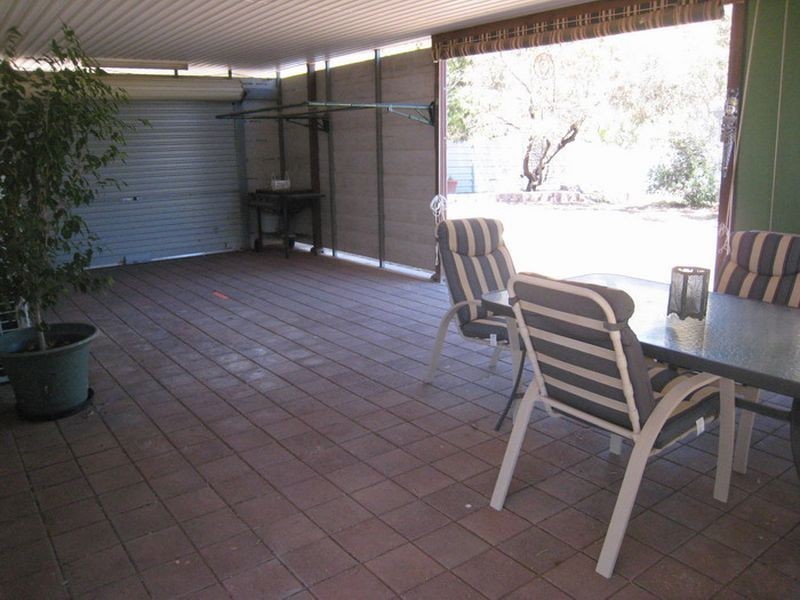 4 Fourth Street, Napperby SA 5540