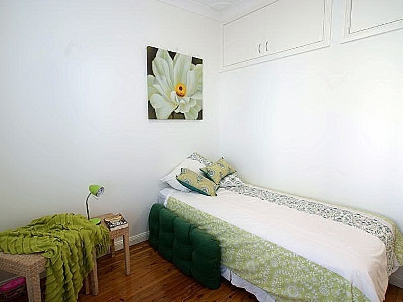 2/16 Peter Crescent, Batehaven NSW 2536