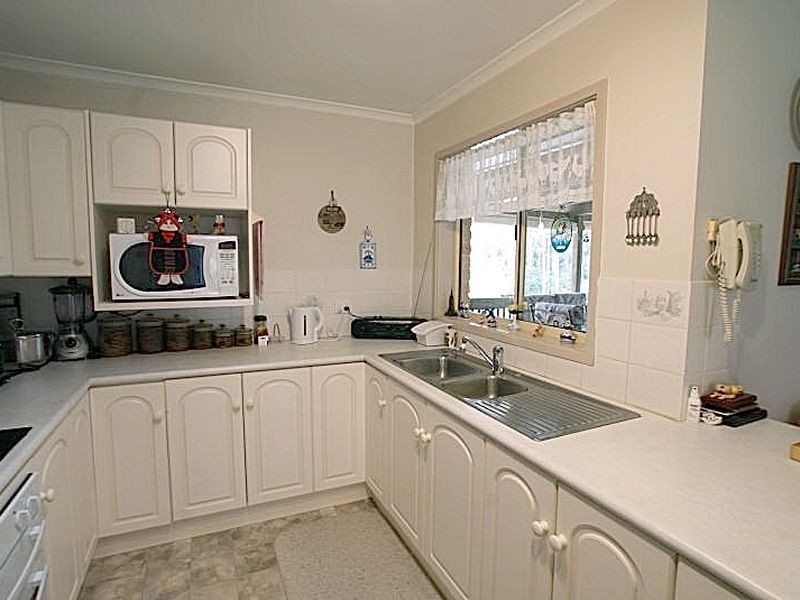 14 Sunshine Bay Road, Sunshine Bay NSW 2536