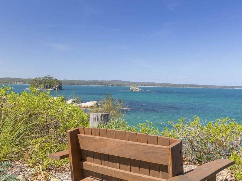 22 Observation Avenue, Batehaven NSW 2536