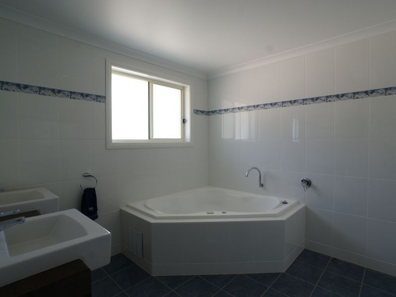 127 Litchfield Crescent, Long Beach NSW 2536