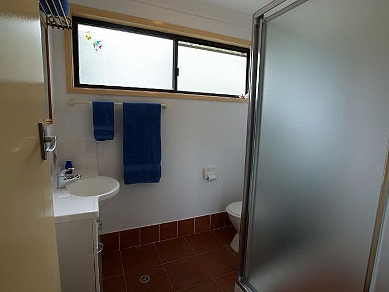 24a Yarralumla Crescent, Tomakin NSW 2537