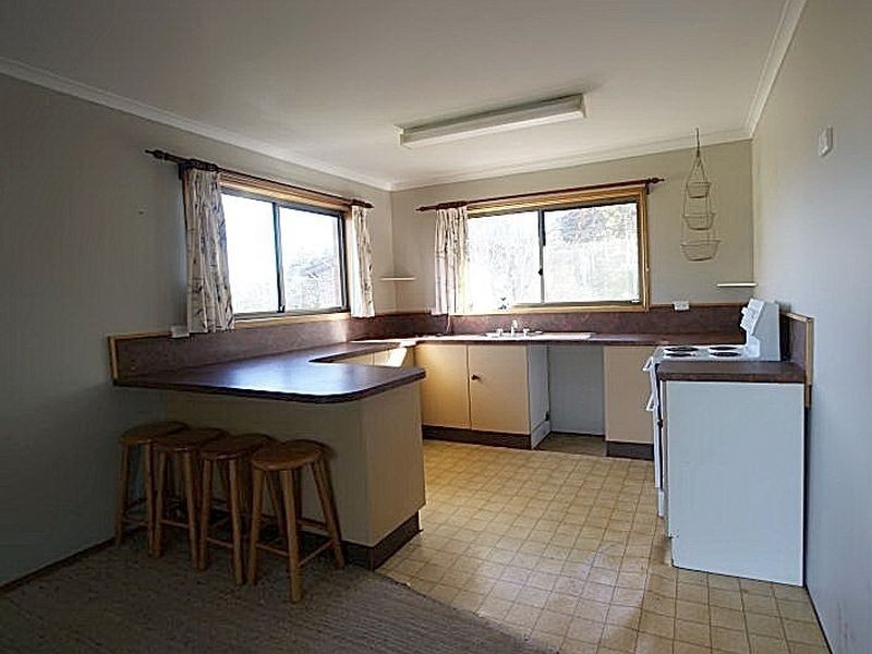 27 Myamba Parade, Surfside NSW 2536