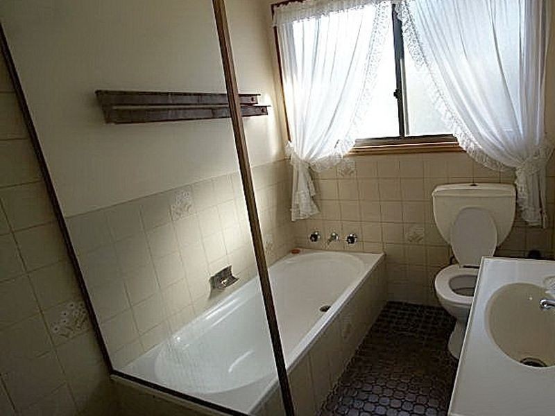 27 Myamba Parade, Surfside NSW 2536
