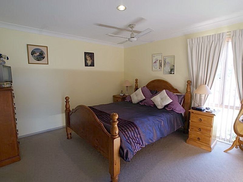 8 Blaxland Court, Sunshine Bay NSW 2536