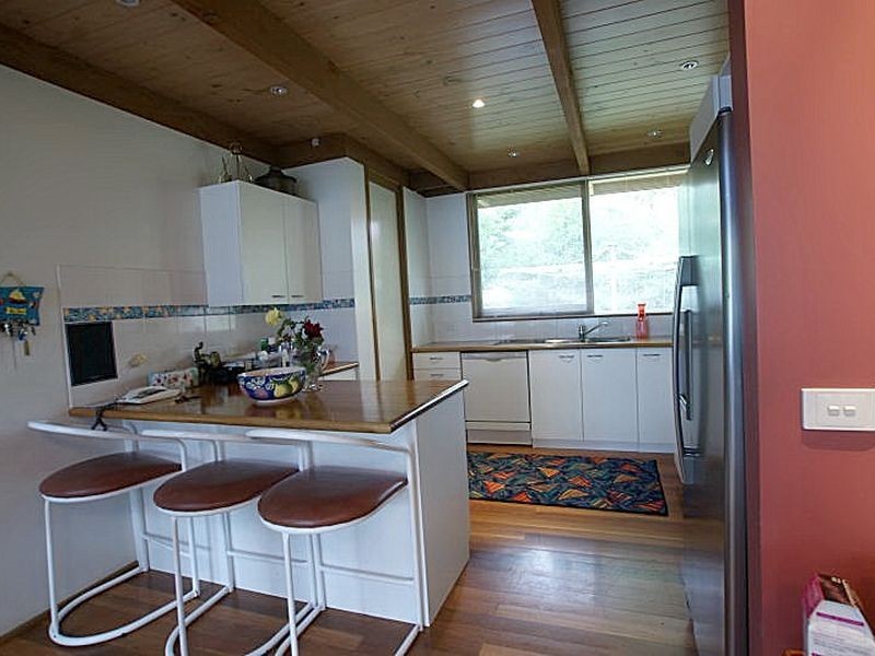34 The Outlook Road, Surfside NSW 2536