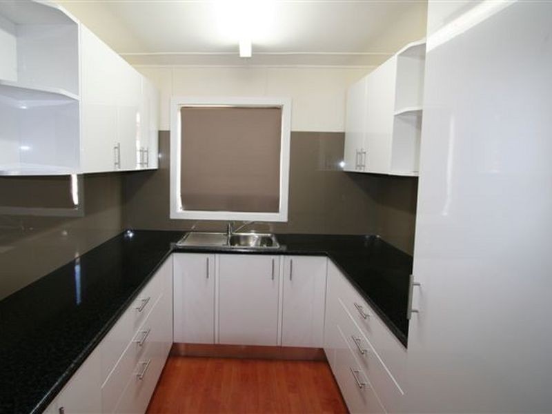 11 Herarde Ave, Batemans Bay NSW 2536