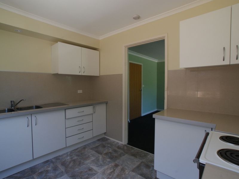 32 Edward Road, Batehaven NSW 2536