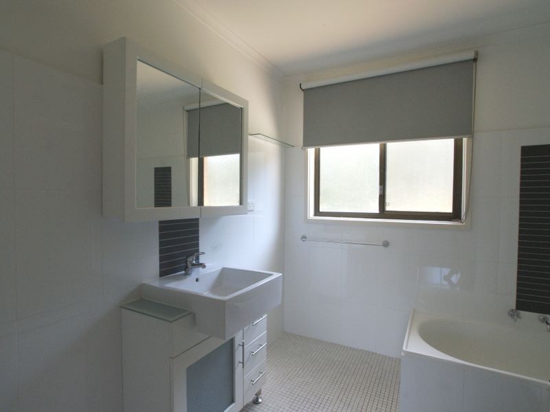 32 Edward Road, Batehaven NSW 2536