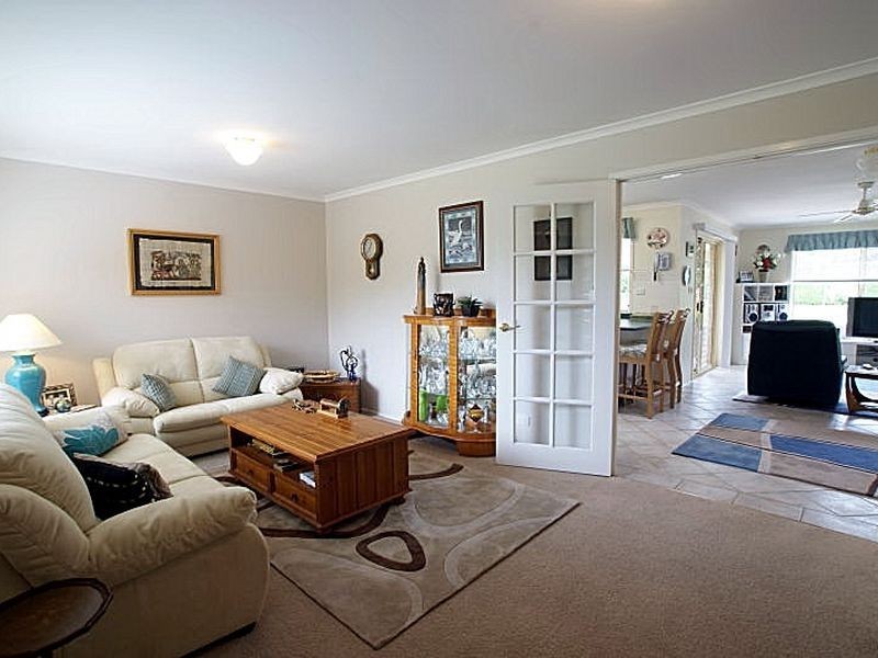 66 Melaleuca Crescent, Catalina NSW 2536