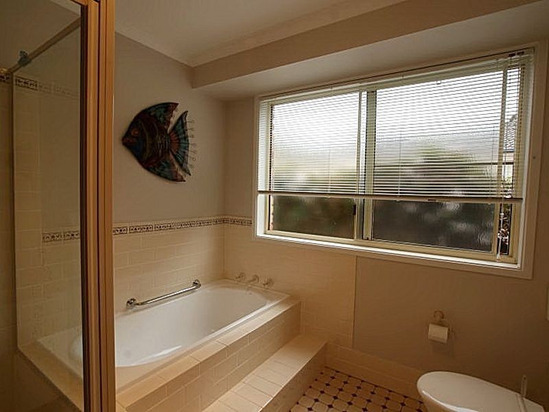 66 Melaleuca Crescent, Catalina NSW 2536