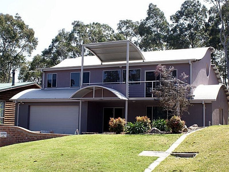 74 Forest Parade, Tomakin NSW 2537