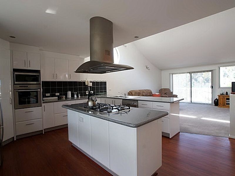 74 Forest Parade, Tomakin NSW 2537