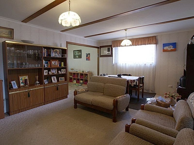81 Country Club Drive, Catalina NSW 2536