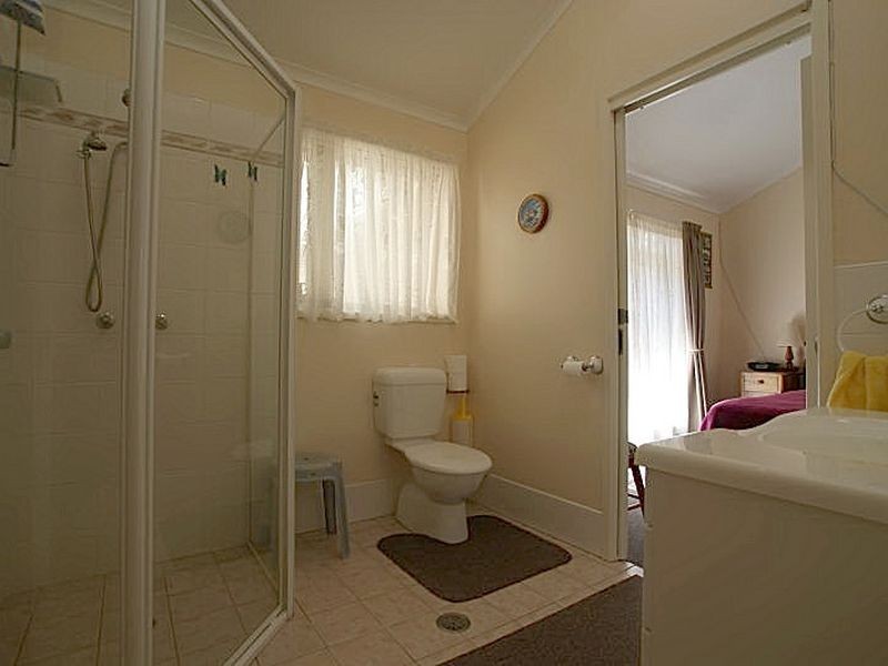 2/71 Karoola Crescent, Surfside NSW 2536