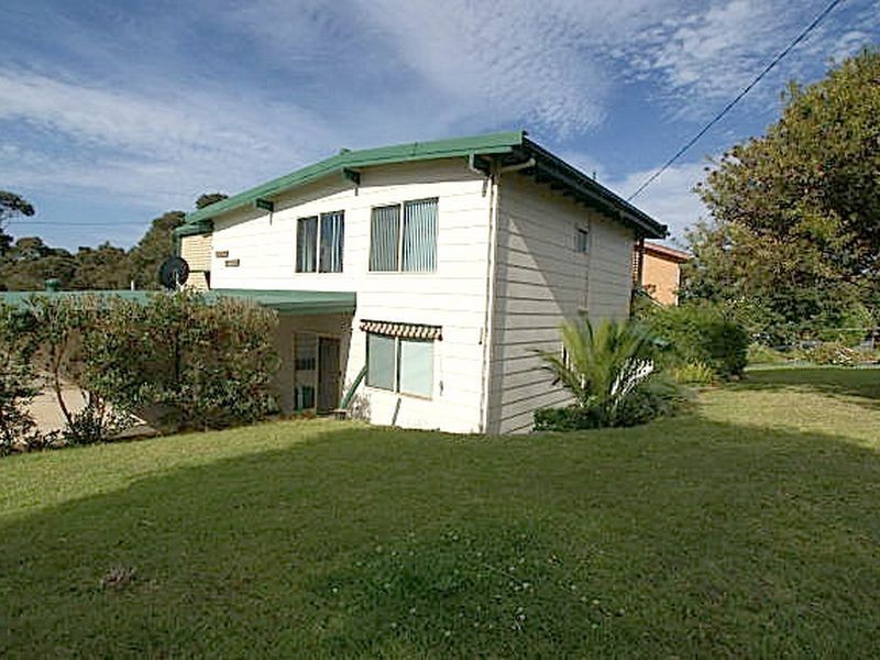 81 Tallawang Avenue, Malua Bay NSW 2536