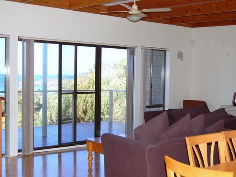 125 Sunpatch Parade, Tomakin NSW 2537