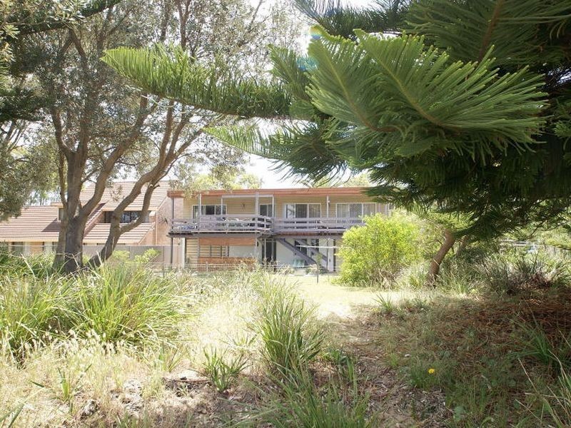 52 Myamba Parade, Surfside NSW 2536