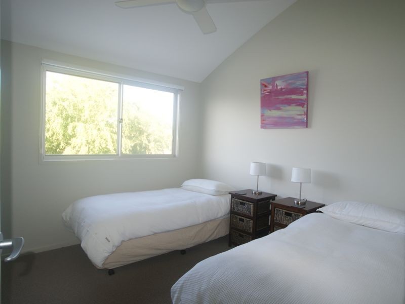 4B Marjorie Crescent, Batehaven NSW 2536