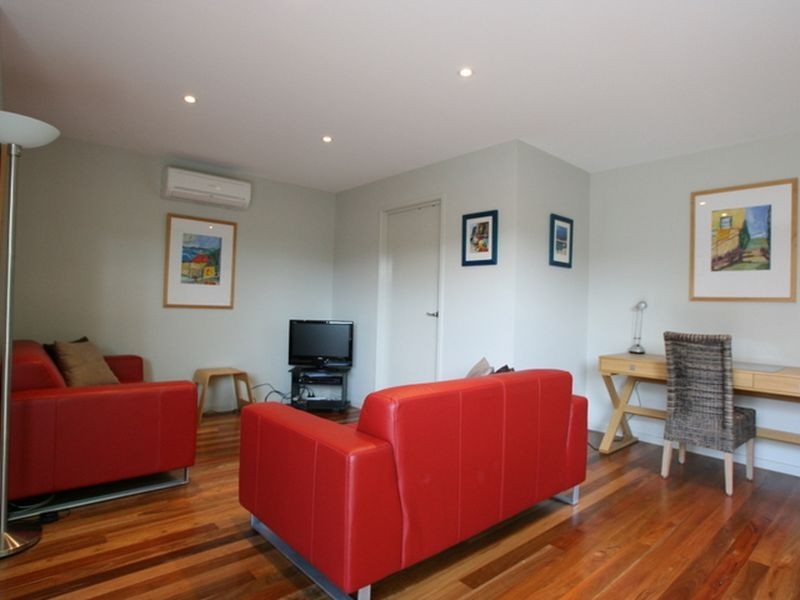 4B Marjorie Crescent, Batehaven NSW 2536
